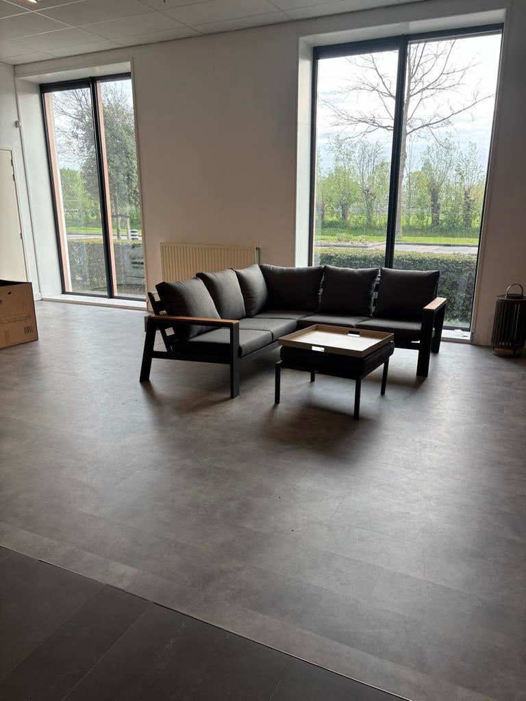 Moderne Aluminium Loungeset met Comfortabele Kussens, 5 zitplaatsen, Aluminium, Ophalen of Verzenden, Zo goed als nieuw