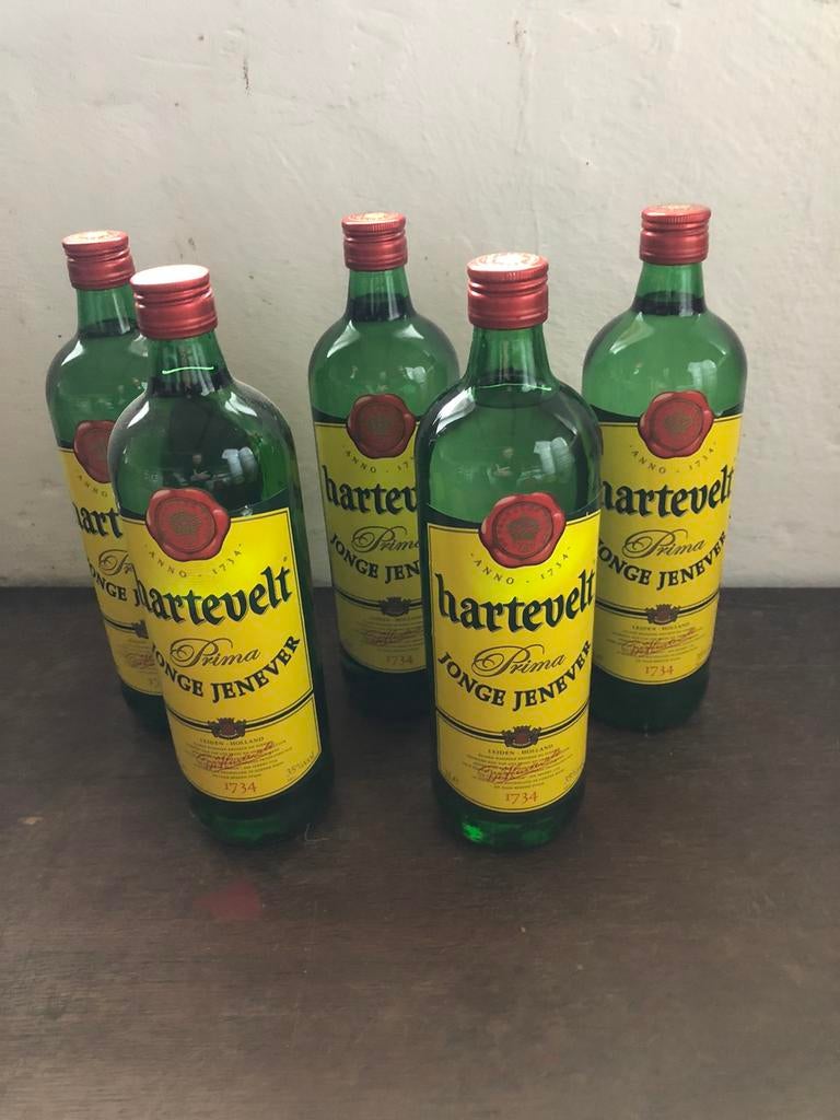 Nieuwe flessen Harteveld jonge jenever liter., Ophalen of Verzenden, Nieuw, Overige typen