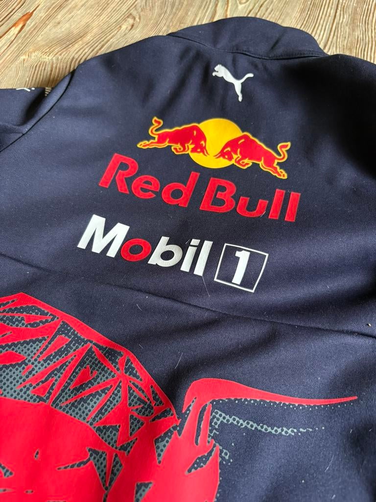 Nieuwe Redbull Racing Jas maat 104/110, Ophalen of Verzenden, Zo goed als nieuw, Blauw