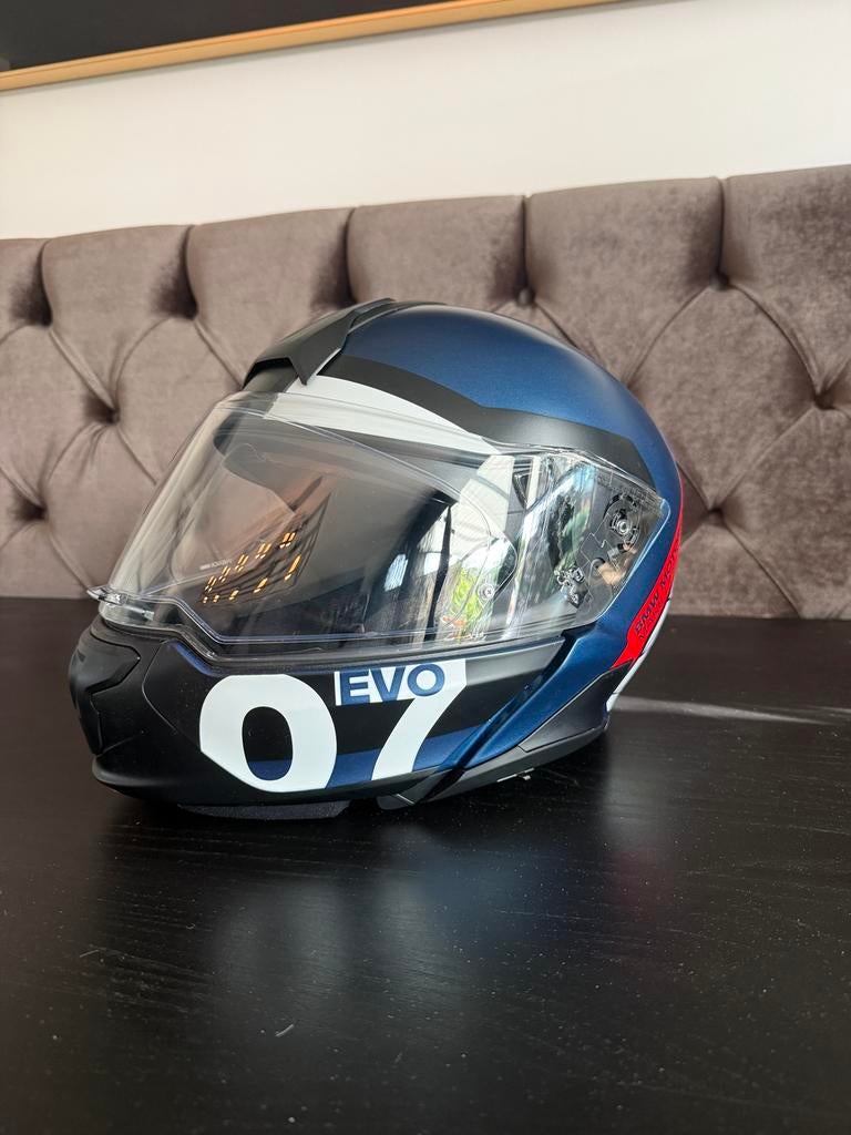 Motorhelm BMW System 7 Carbon EVO, Motoren, Kleding | Motorhelmen, Overige merken, Systeemhelm, Dames, Ophalen of Verzenden