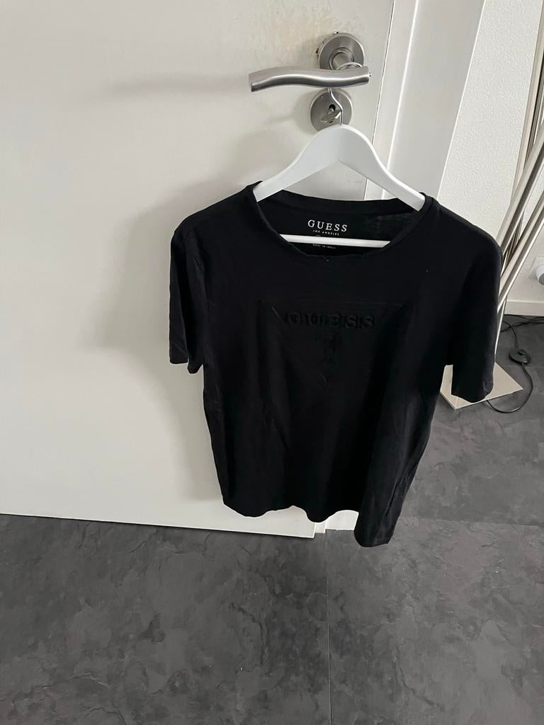 Dames t-shirts Michael Kors & Guess maat M, Kleding | Dames, T-shirts, Zwart, Zo goed als nieuw, Korte mouw, Ophalen