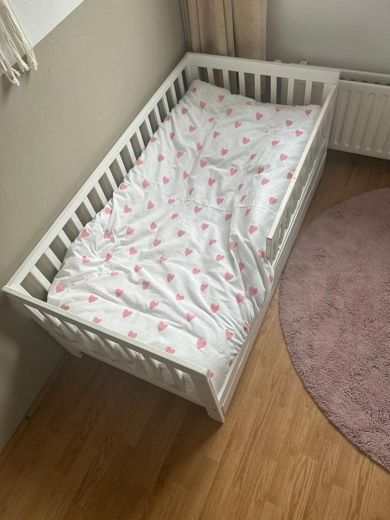 Petit Amélie peuterbed Plume wit 140x70 met onderschuiflade, Kinderen en Baby's, Kinderkamer | Bedden, Ophalen, 70 tot 85 cm, 140 tot 160 cm