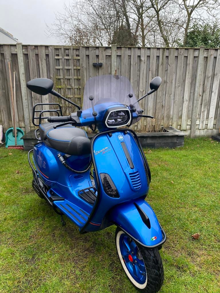 Vespa s50 e4, Fietsen en Brommers, Scooters | Vespa, Ophalen, Zo goed als nieuw, Benzine, Overige modellen