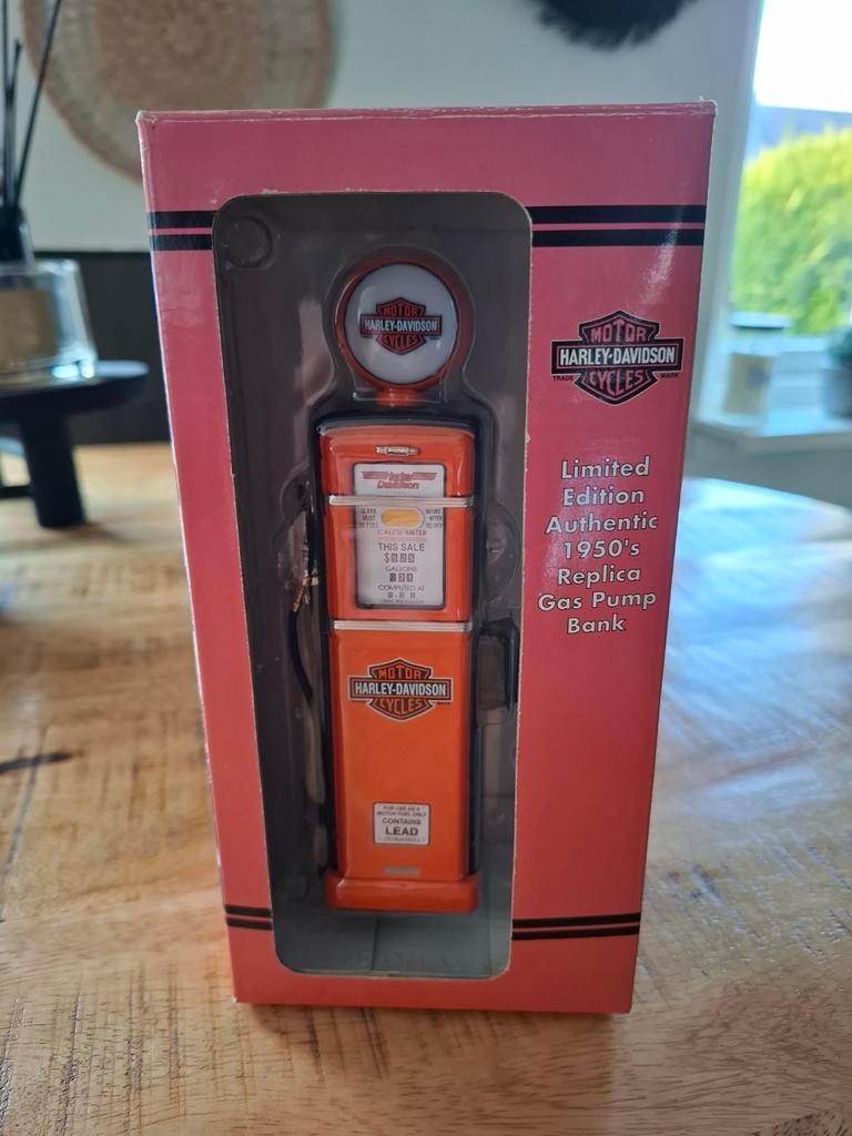 Diorama Harley Davidson Replica gaspomp 1950, Ophalen of Verzenden, Nieuw, 1:50 of kleiner, Diorama