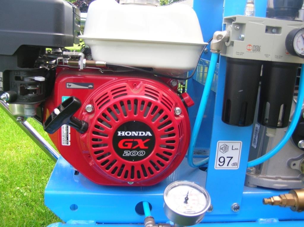HONDA - CAMPAGNOLA  MC 550 ( NIEUW - BENZINE ), Doe-het-zelf en Verbouw, Compressors, Ophalen, 10 bar of meer, Nieuw, 400 tot 800 liter/min