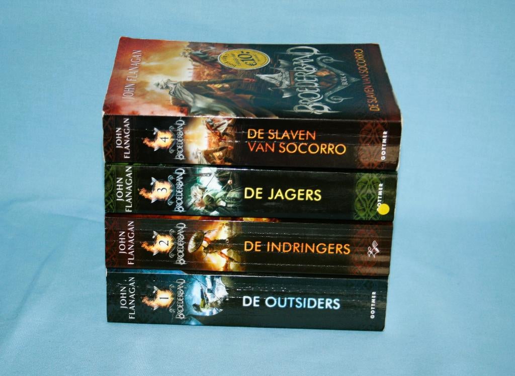 De Grijze Jager - Broederband - Deel 1 t/m 4, Boeken, Ophalen of Verzenden, Gelezen, John Flanagan