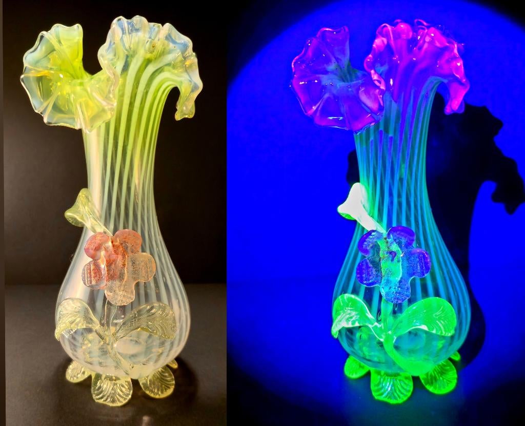 Victorian uraniumglas vaas 26cm Stourbridge Stevens&Williams, Antiek en Kunst, Ophalen of Verzenden