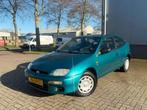 Mazda 323 1.5i LX 62.220KM Nap Automaat, Auto's, Mazda, 4 cilinders, 400 kg, 49 €/maand, Origineel Nederlands