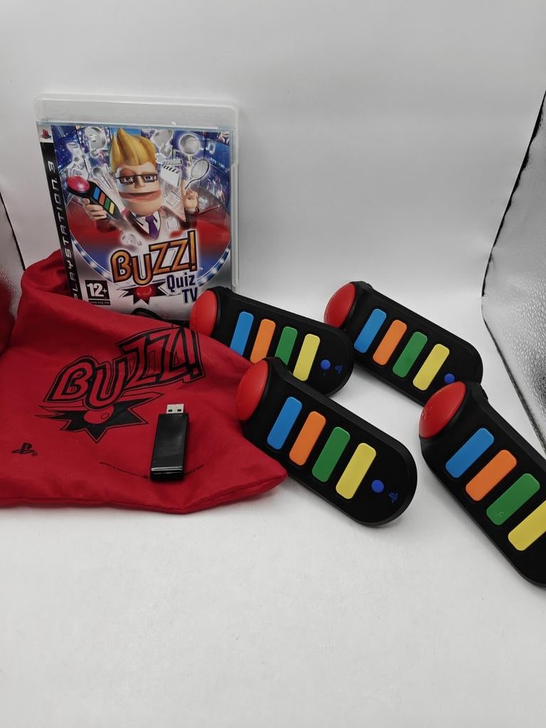 Buzz! Quiz TV PS3 met 4 draadloze buzzers en USB-dongle, Gebruikt, Overige genres, Eén computer, Ophalen of Verzenden