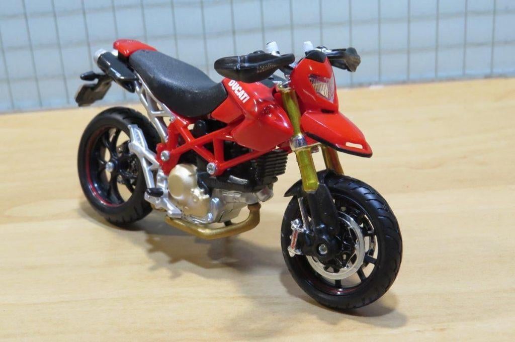 Ducati Hypermotard 1100S 1:18 Maisto blister, Maisto, May Cheong Group France S.A.S., Nieuw, Ophalen of Verzenden