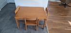 Kinnder/kleuter houten tafeltje met 3 stoeltjes, Kinderen en Baby's, Kinderkamer | Tafels en Stoelen, Ophalen, Gebruikt, Tafel(s) en Stoel(en)