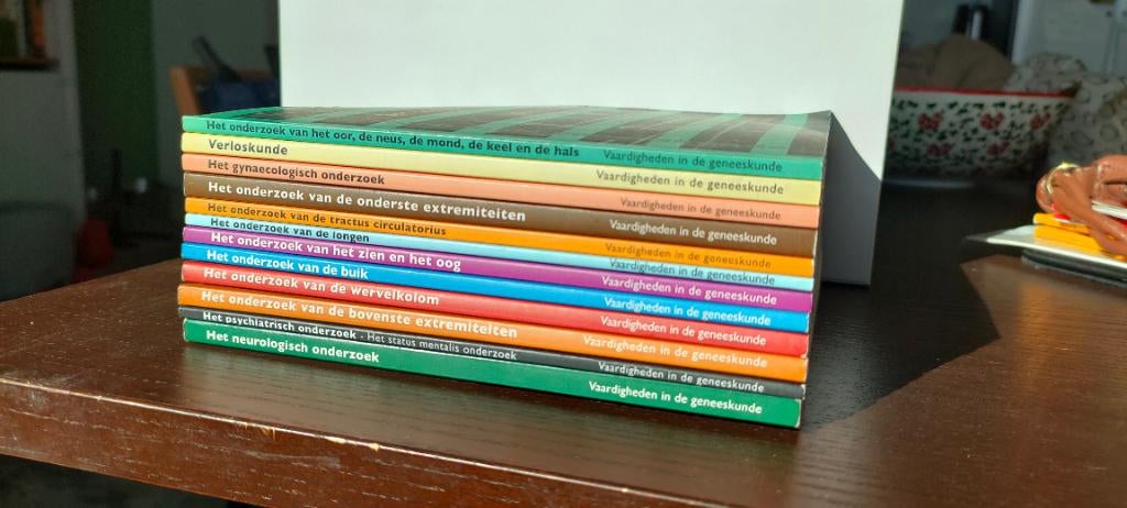 Vaardigheden in Geneeskunde reeks, Boeken, Gelezen, Diverse auteurs, Ophalen of Verzenden, WO