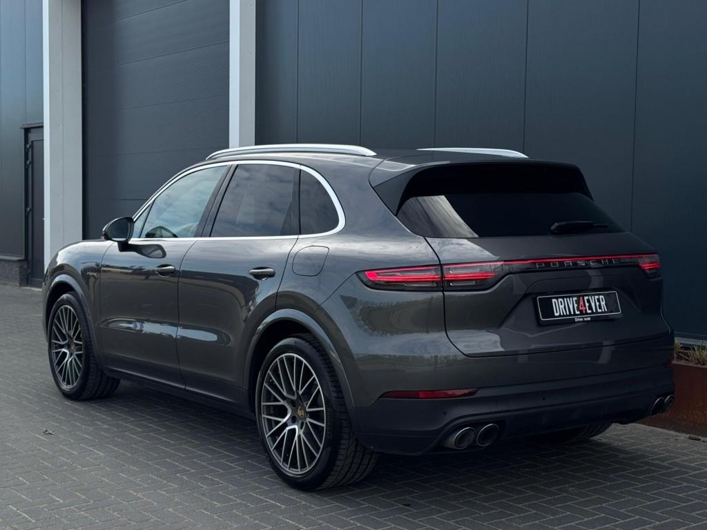 Porsche Cayenne 3.0 E-Hybrid M22 SPORTCHRONO 360 CAMERA LEDE, Automaat, Cayenne, 2995 cc, 463 pk