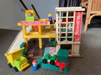 Fisher-Price Garage Speelset met Lift en Auto's, Ophalen, Gebruikt, Speelset