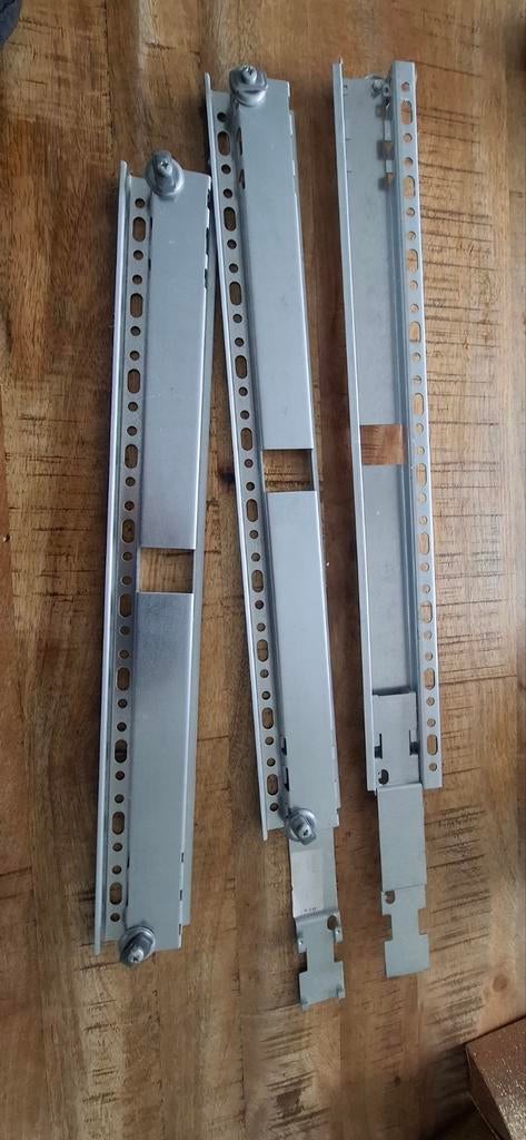 ikea besta ophangsysteem, Ophalen