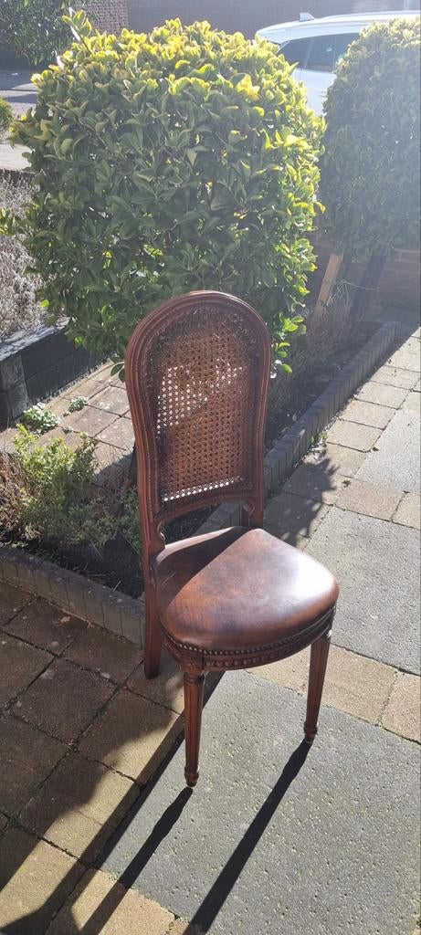 Louis XVI stoel met rieten rugleuning (43), Antiek en Kunst, Antiek | Meubels | Stoelen en Banken, Ophalen