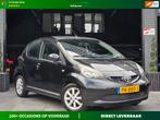 Toyota Aygo 1.0-12V|Airco|Elek.Ramen|Navi|Trekhaak|AUX, Voorwielaandrijving, Stof, Gebruikt, 4 stoelen