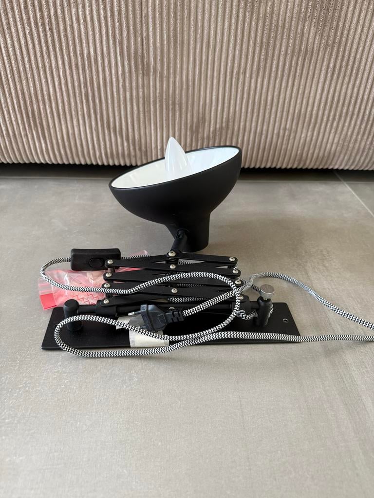 Zwarte harmonica wandlamp, Ophalen, Gebruikt, Metaal