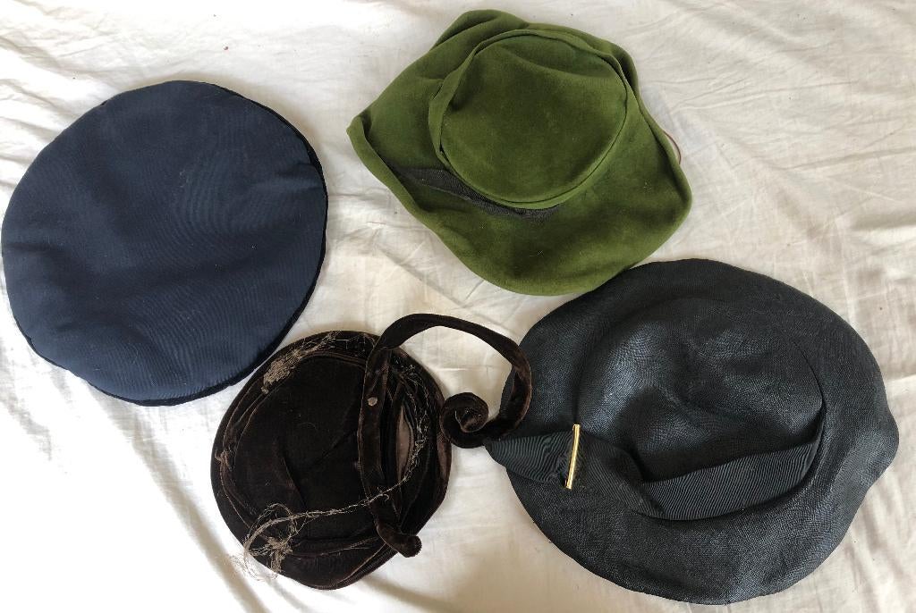 4 antieke hoedjes samen, Ophalen of Verzenden, Dames