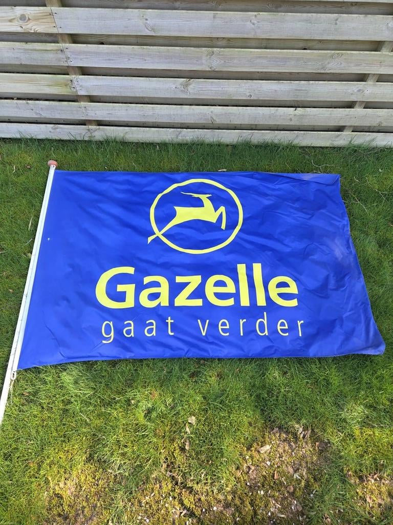 Grote gazelle vlag plus stok., Ophalen