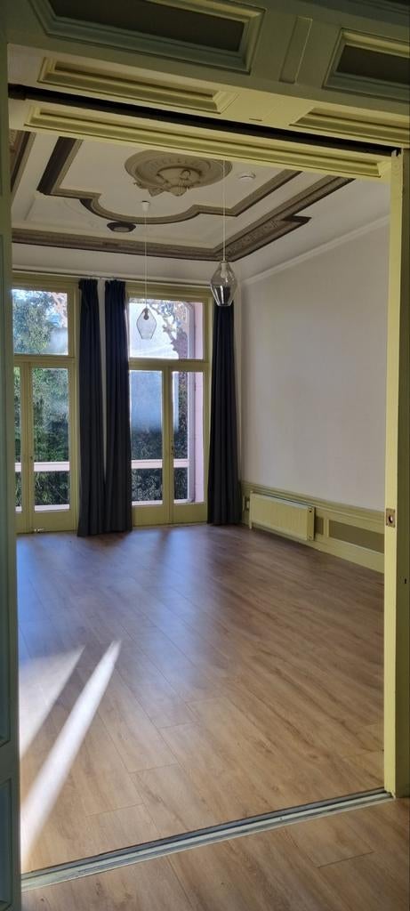 65m2 laminaat + ondervloer + plinten, Ophalen, Bruin, Zo goed als nieuw, 50 tot 75 m²