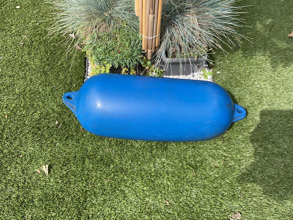 Goede blauwe fender(75x25cm) Majoni, Watersport en Boten, Accessoires en Onderhoud, Ophalen of Verzenden, Gebruikt, Overige typen