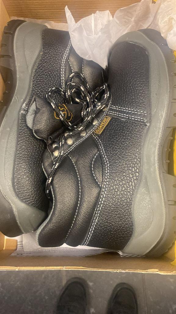 Werkschoen met stalen neus, zwart, maat 37, Ophalen of Verzenden, Nieuw