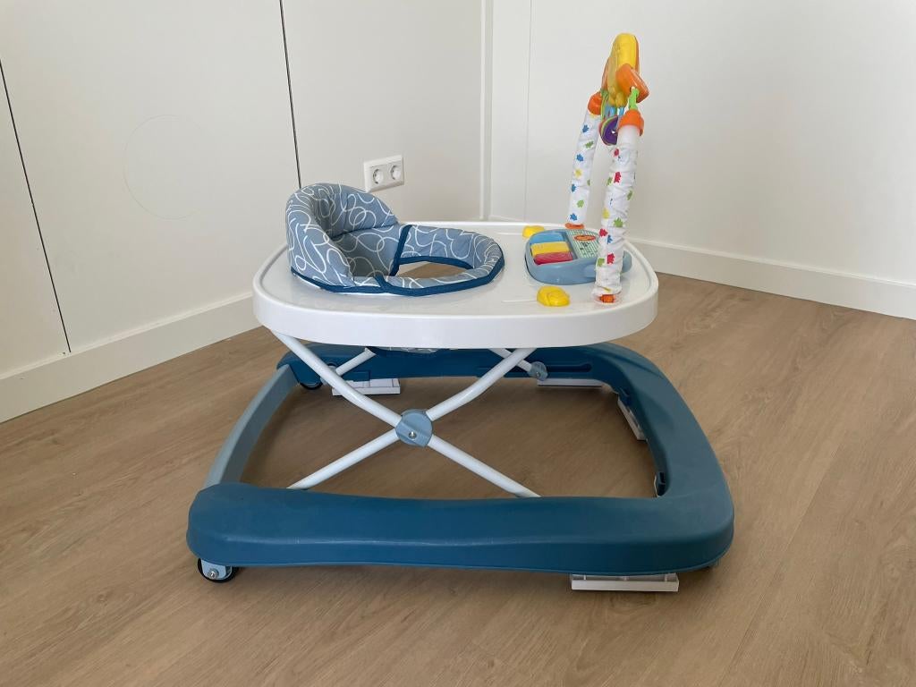 Loopstoel met speelfunctie, Kinderen en Baby's, Speelgoed | Babyspeelgoed, Ophalen, Gebruikt, Overige typen, Met licht
