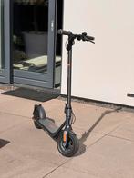 Ninebot kickscooter F2 E incl. slot en accesoires, Fietsen en Brommers, Steps, Ophalen, Zo goed als nieuw, Elektrische step (E-scooter)