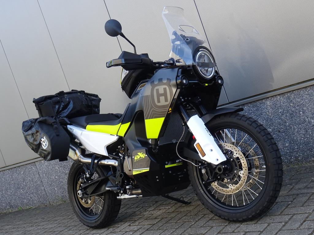 Husqvarna NORDEN 901 (bj 2022), Motoren, Bedrijf, 900 cc, Toermotor