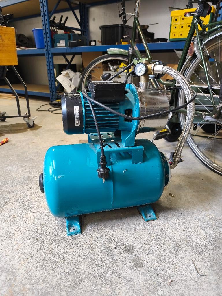 Leo hydrofoorpomp type 4xcm 120ca5, Tuin en Terras, Waterpompen, Ophalen, Gebruikt, Elektrisch, Hydrofoorpomp