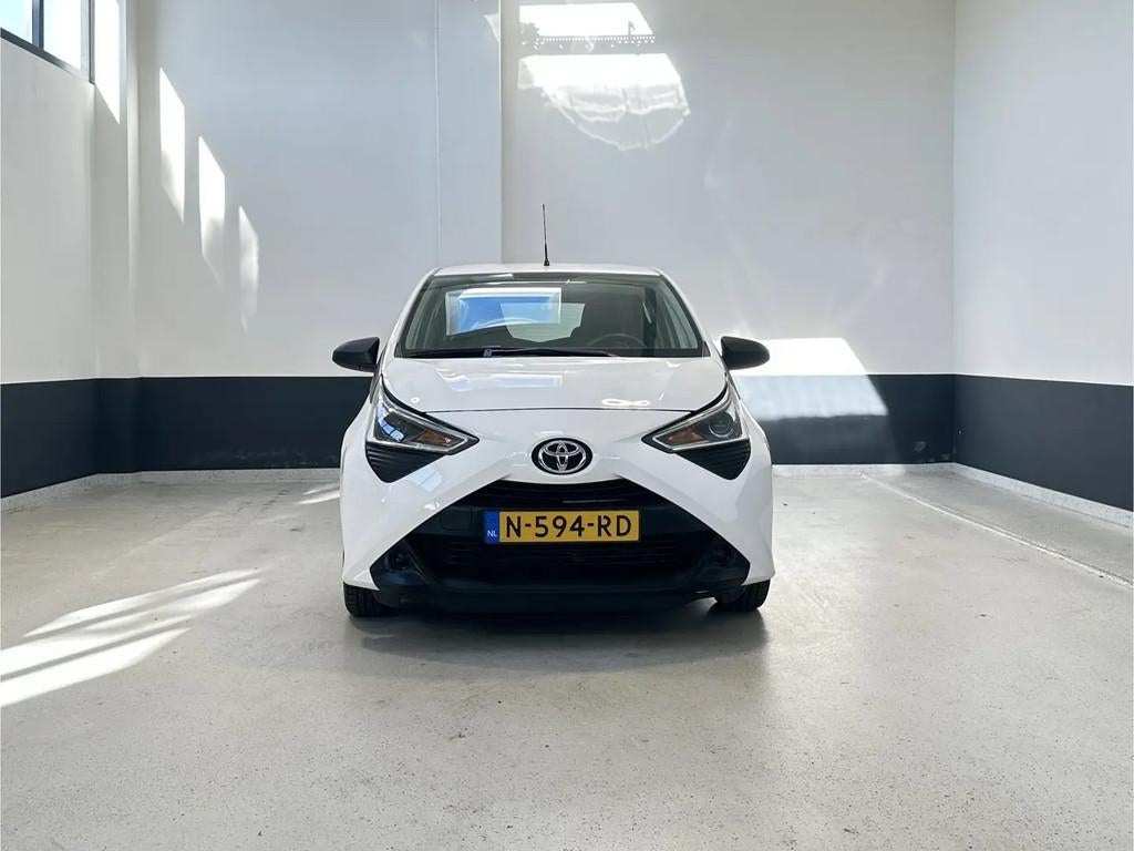 Toyota Aygo 1.0 VVT-i x-fun| NL| 1 Eig | Airco| € 8.449,00, Stof, Gebruikt, 4 stoelen, Wit