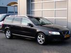 Volvo V70 2.0F|Nav|Xenon|Leder|Memory|PDC|Trekhaak|Stoelvrw., Voorwielaandrijving, Gebruikt, Beige, Zwart