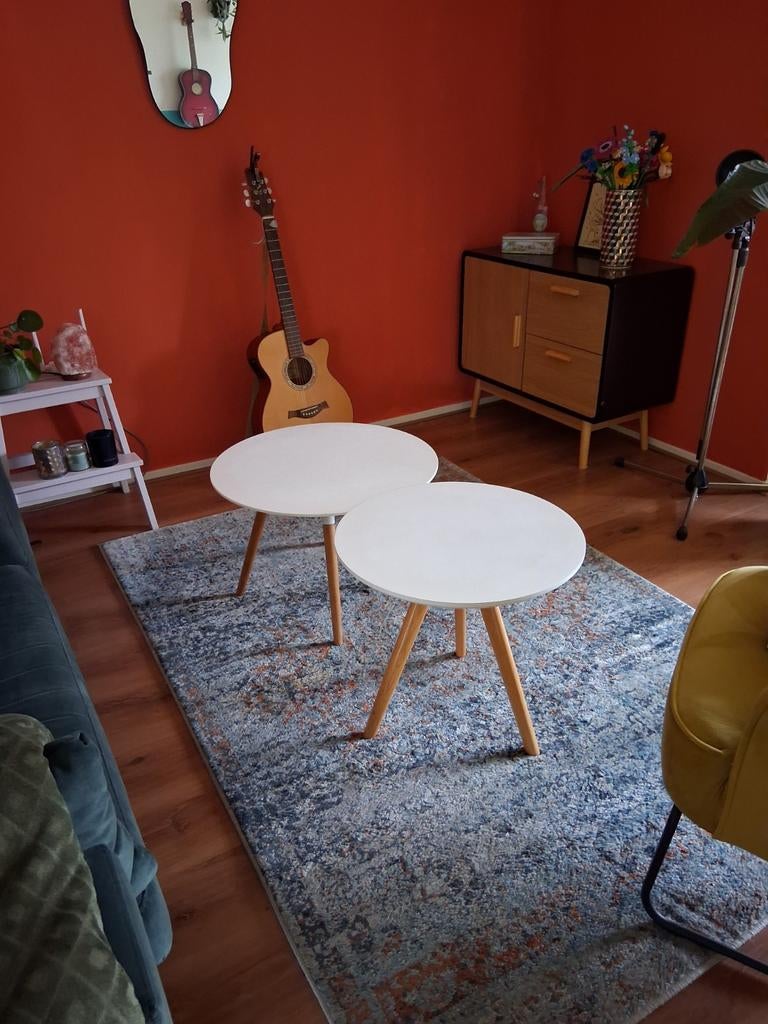 Retro bijzettafels / salontafels wit