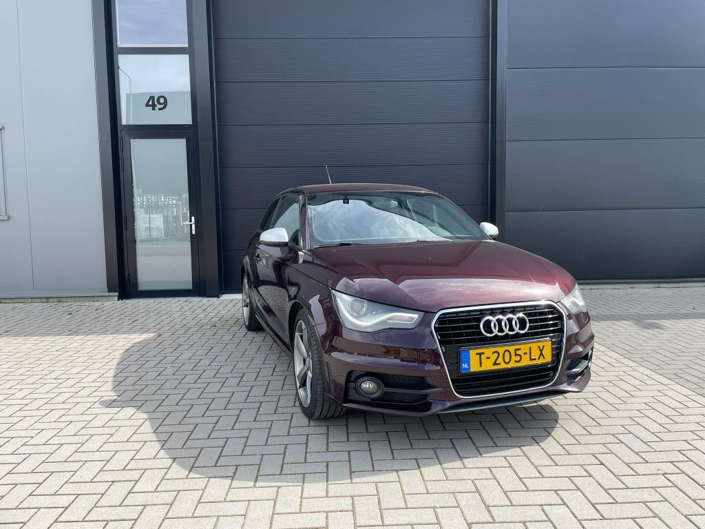 Audi A1 S-Line 185 PK Automaat! Velvet Purple | VOL! | Uniek, Auto's, Audi, Bedrijf, A1, ABS, Achteruitrijcamera, Airbags, Airconditioning