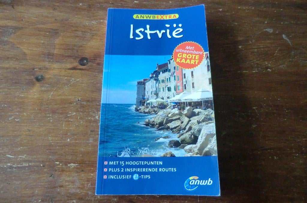 reisgids - Istrië - anwb extra (2015), Boeken, Gelezen, Europa, Ophalen of Verzenden, Reisgids of -boek