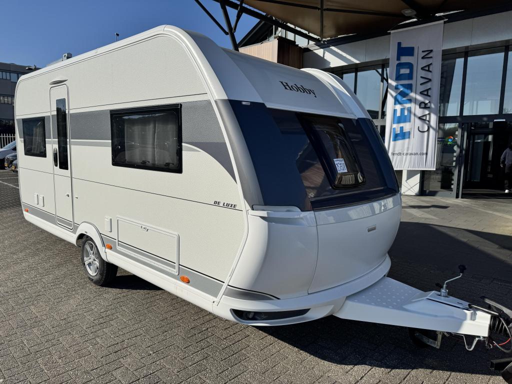 Hobby De Luxe 460 UFE ACTIE! LED PAKKET + TAPIJT OP-=OP, Overige typen, Hobby, Bedrijf, 4 tot 5 meter