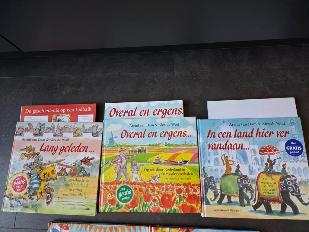 Arend van Dam - Verzameling boeken oa 3x met poster, Boeken, Ophalen of Verzenden, Zo goed als nieuw, Fictie algemeen