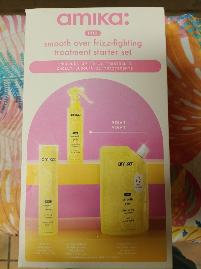 Amika Smooth Over Frizz-Fighting Treatment Starter Set, Ophalen of Verzenden, Nieuw, Haarverzorger of -hersteller