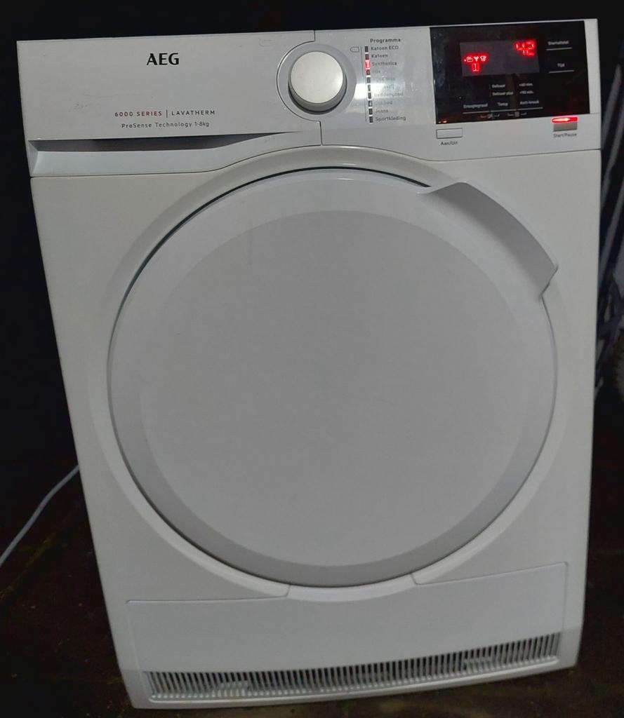 AEG 6000 SERIES condens wasdroger 1-8 kg, Ophalen, 8 tot 10 kg, Zo goed als nieuw, Voorlader