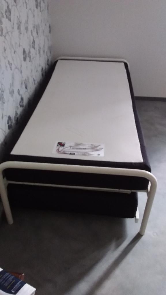 Bed met onderschuifbed, Huis en Inrichting, Slaapkamer | Bedden, Ophalen, Gebruikt, 90 cm, Eenpersoons
