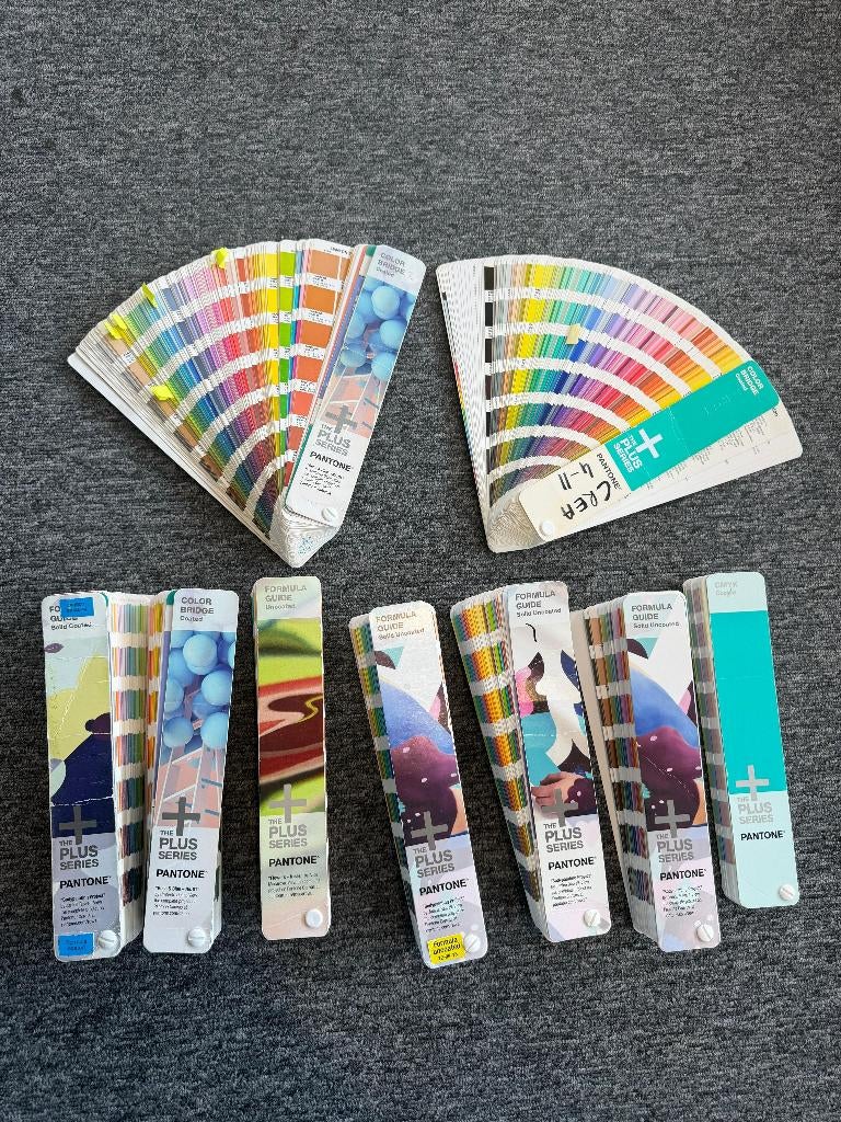 Pantone The Plus Series Waaiers – Complete Set, Ophalen of Verzenden, Gelezen, Overige onderwerpen