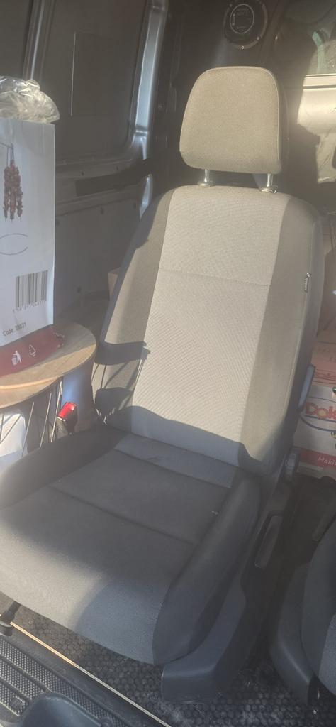 Voorstoelen caddy mk4 met stoelverwarming, Auto-onderdelen, Interieur en Bekleding, Ophalen, Gebruikt, Volkswagen, Caddy