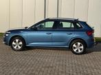Skoda Kamiq 1.0 TSI Ambition , Airco, Carplay, Trekhaak, Dak, Auto's, Skoda, Gebruikt, Euro 6, Blauw, 49 €/maand