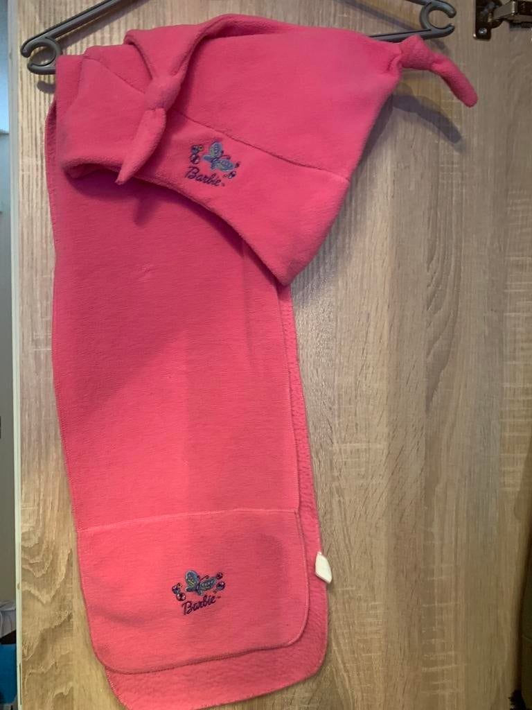 Muts en Sjaal Barbie, Kinderen en Baby's, Babykleding | Mutsen, Sjaals en Wanten, Ophalen of Verzenden, Zo goed als nieuw, Meisje