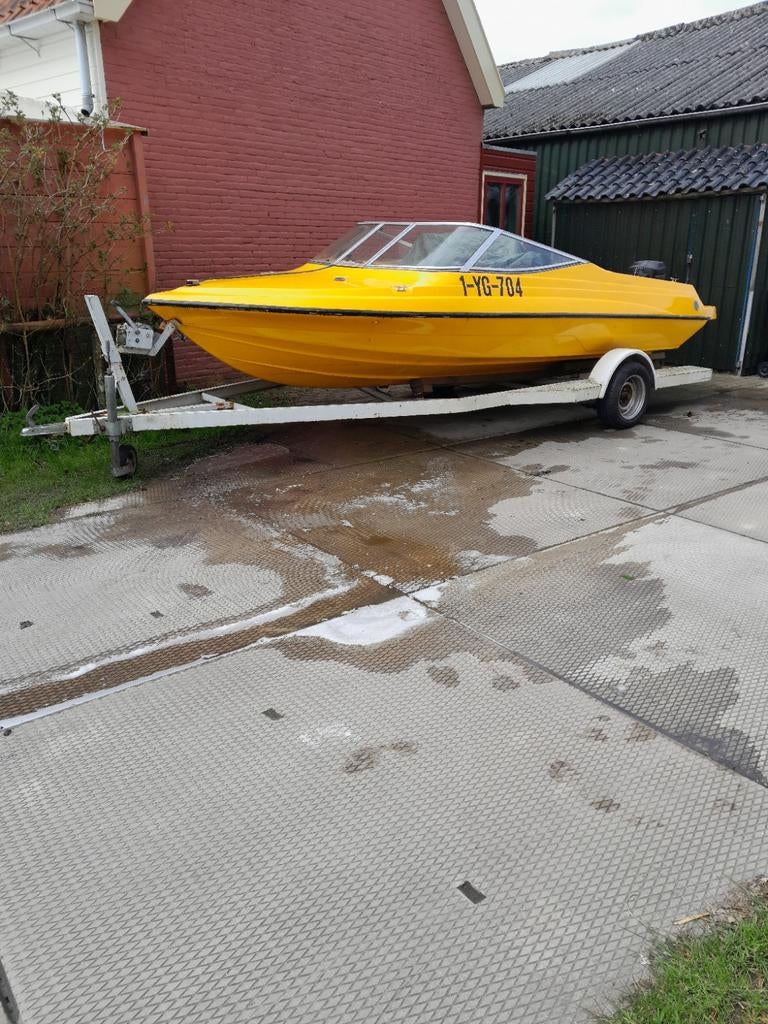 Glastron speedboot 70 pk 2takt, Watersport en Boten, Speedboten, Gebruikt, 3 tot 6 meter, Benzine, Polyester, Binnenboordmotor