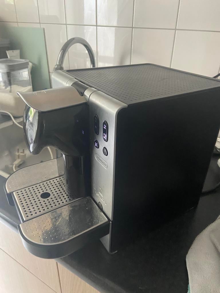 Nespresso  apparaat, Ophalen of Verzenden, Zo goed als nieuw, Espresso apparaat