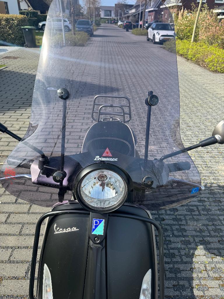 Vespa Primavera 50cc 4 takt 2017, Ophalen, Overige modellen, Maximaal 45 km/u, Zo goed als nieuw