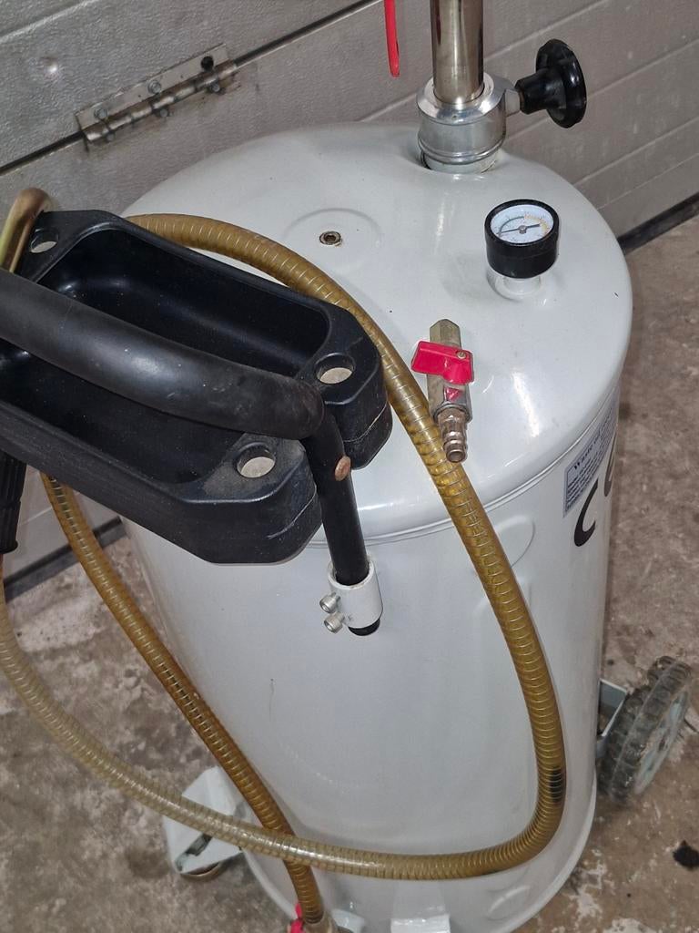 Olie opvang reservoir pneumatisch., Auto diversen, Autogereedschap, Ophalen, ., Zo goed als nieuw, .