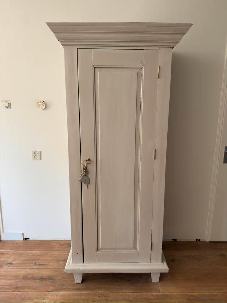 Antieke/Brocante eendeurs kast, Antiek en Kunst, Antiek | Meubels | Kasten, Ophalen